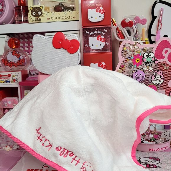 *** SOLD *** Hello Kitty 1pc Reusable Hair Drying Cap - Picture 3 of 8